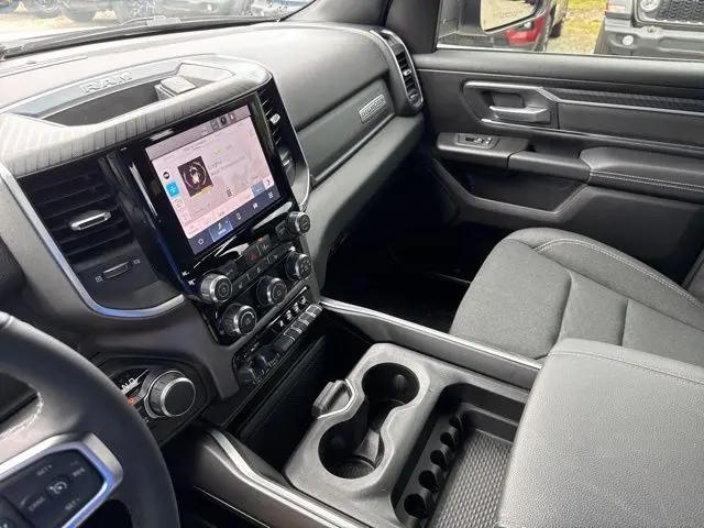 2025 Ram 1500 Big Horn Crew Cab 4x4 5'7" Box