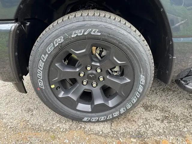 2026 Ram 1500 Express Crew Cab 4x4 5'7" Box