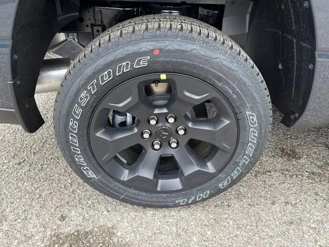 2026 Ram 1500 Express Crew Cab 4x4 5'7" Box