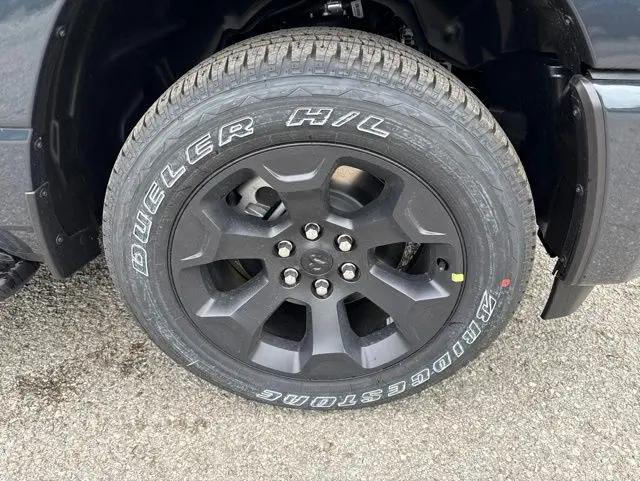 2026 Ram 1500 Express Crew Cab 4x4 5'7" Box