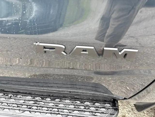 2026 Ram 1500 Express Crew Cab 4x4 5'7" Box