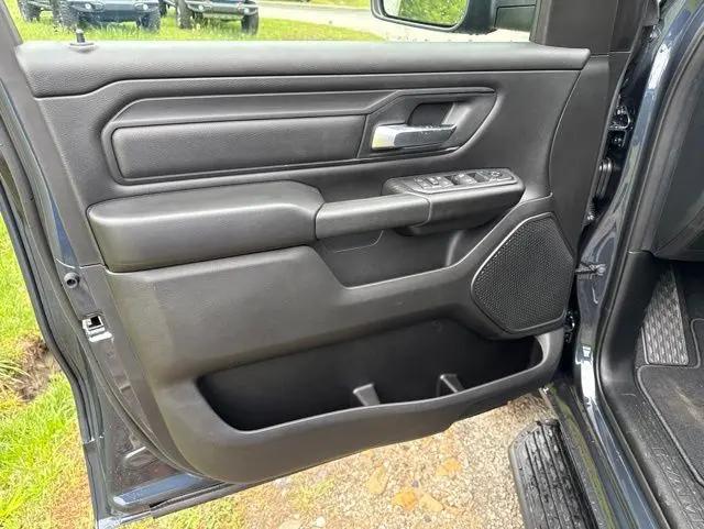 2026 Ram 1500 Express Crew Cab 4x4 5'7" Box