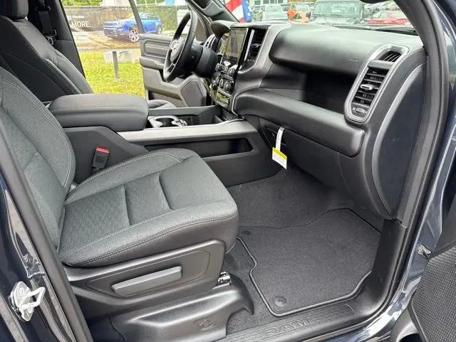 2026 Ram 1500 Express Crew Cab 4x4 5'7" Box
