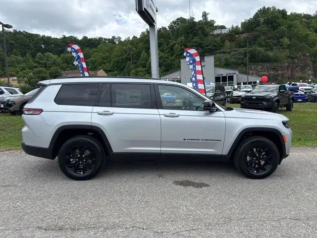 2026 Jeep Grand Cherokee L Altitude 4x4