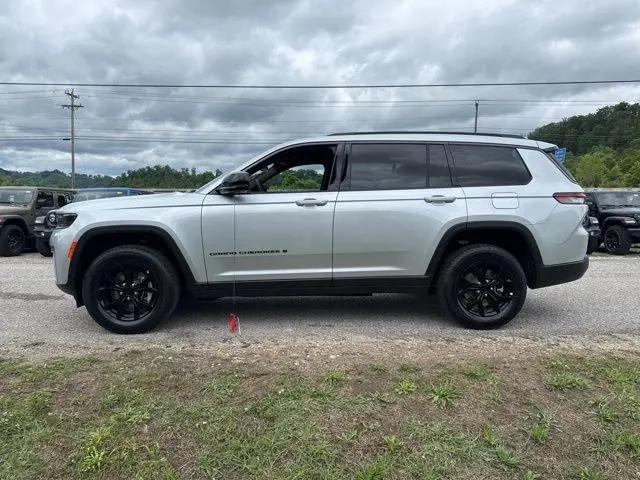 2026 Jeep Grand Cherokee L Altitude 4x4