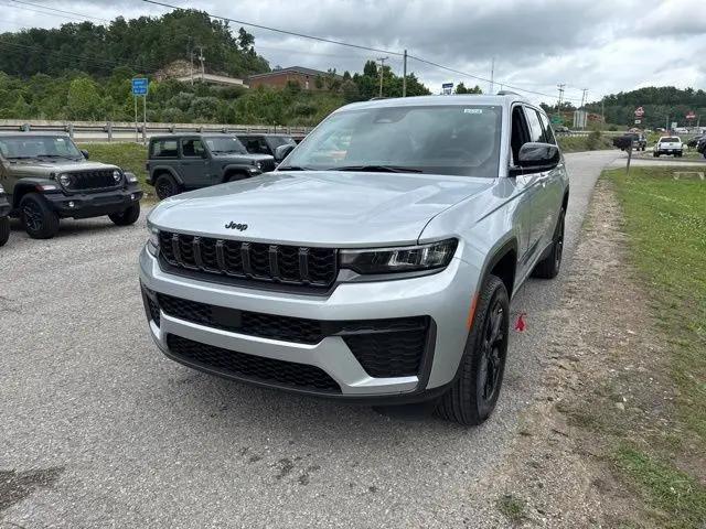 2026 Jeep Grand Cherokee L Altitude 4x4