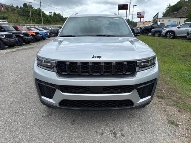 2026 Jeep Grand Cherokee L Altitude 4x4