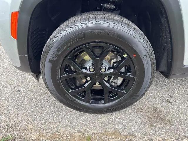 2026 Jeep Grand Cherokee L Altitude 4x4