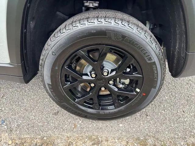 2026 Jeep Grand Cherokee L Altitude 4x4