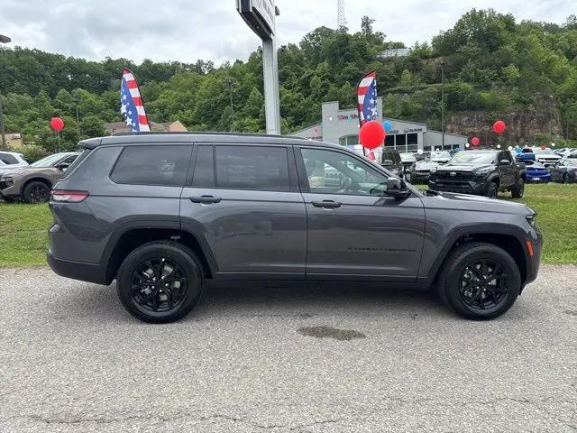 2026 Jeep Grand Cherokee L Altitude 4x4