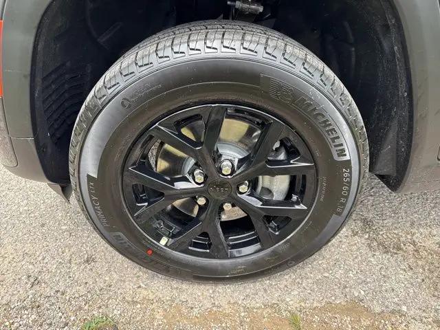 2026 Jeep Grand Cherokee L Altitude 4x4