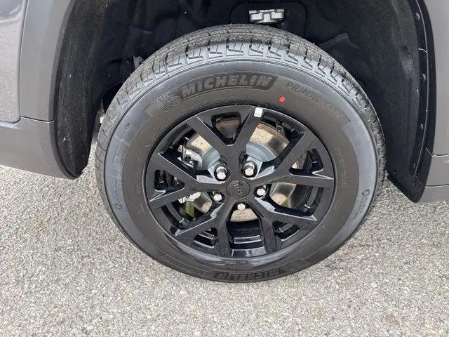 2026 Jeep Grand Cherokee L Altitude 4x4