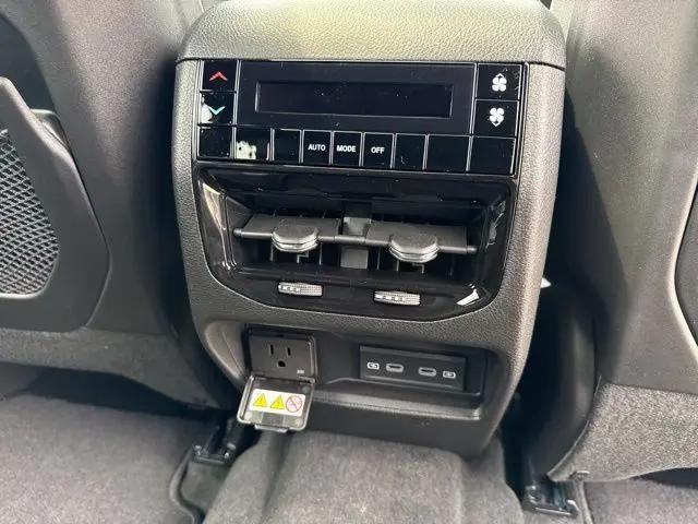2026 Jeep Grand Cherokee L Altitude 4x4