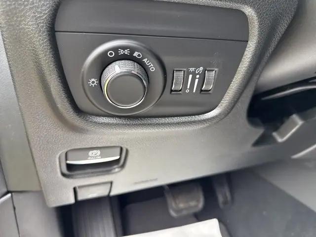 2026 Jeep Grand Cherokee L Altitude 4x4