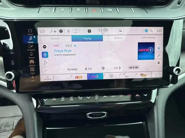2026 Jeep Grand Cherokee L Altitude 4x4