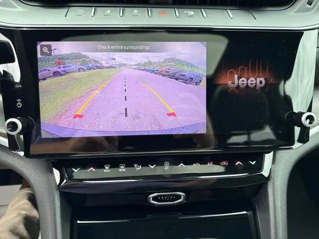 2026 Jeep Grand Cherokee L Altitude 4x4