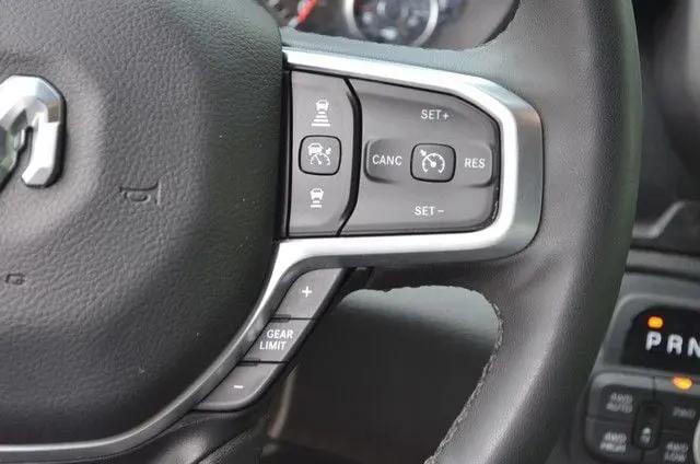 2025 Ram 1500 Big Horn Crew Cab 4x4 57 Box