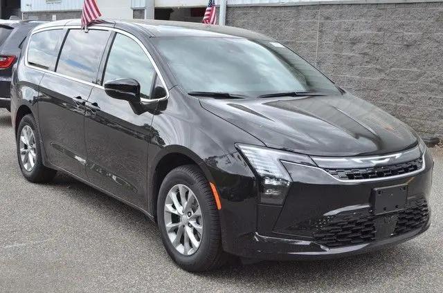 2027 Chrysler Pacifica Select AWD