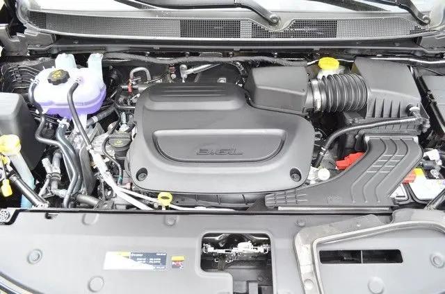 2027 Chrysler Pacifica Select AWD