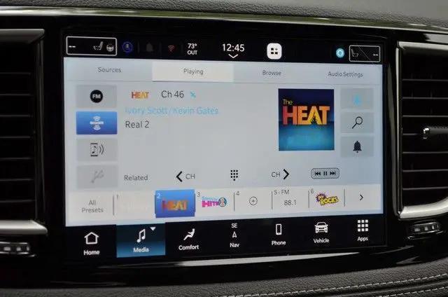2027 Chrysler Pacifica Select AWD