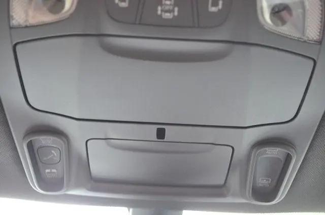 2027 Chrysler Pacifica Select AWD
