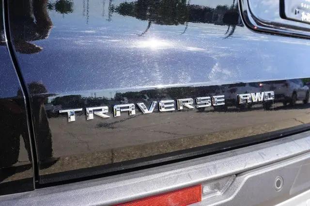 2026 Chevrolet Traverse AWD LT