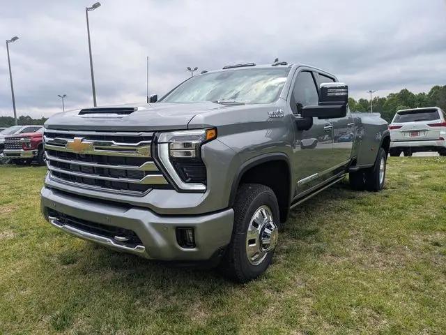 2026 Chevrolet Silverado 3500HD Crew Cab, Long Bed, High Country Dual Rear Wheel, RWD