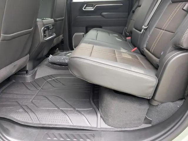 2026 Chevrolet Silverado 3500HD Crew Cab, Long Bed, High Country Dual Rear Wheel, RWD