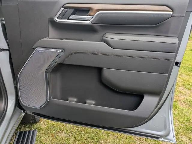 2026 Chevrolet Silverado 3500HD Crew Cab, Long Bed, High Country Dual Rear Wheel, RWD