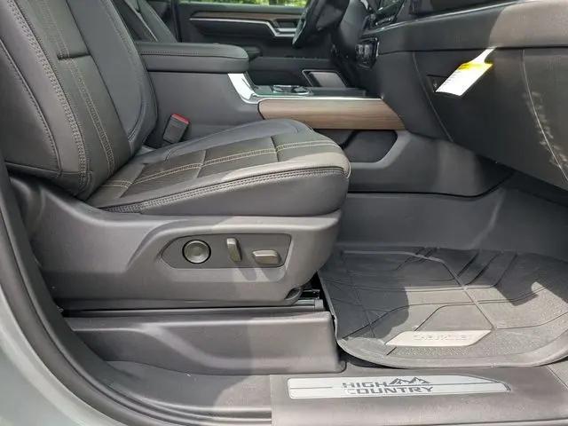 2026 Chevrolet Silverado 3500HD Crew Cab, Long Bed, High Country Dual Rear Wheel, RWD