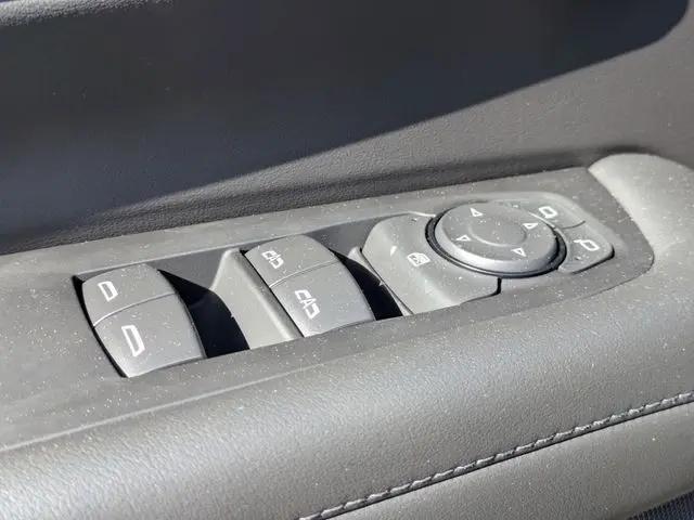 2026 Chevrolet Suburban LS, 4WD