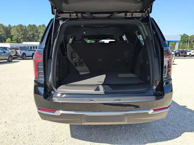 2026 Chevrolet Suburban LS, 4WD