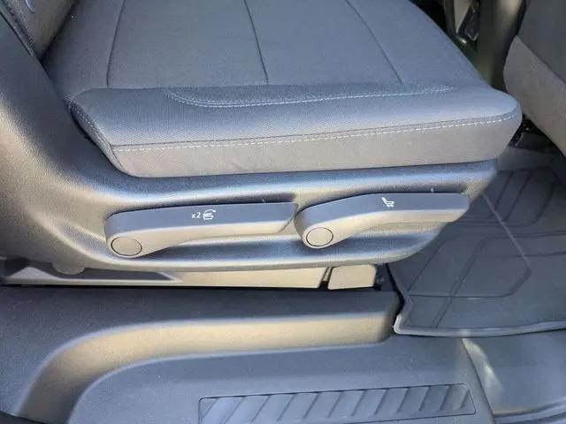 2026 Chevrolet Suburban LS, 4WD