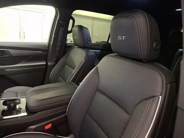 2025 Buick Enclave Sport Touring FWD