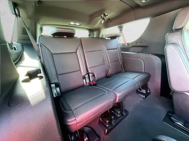 2023 GMC Yukon XL 4WD Denali