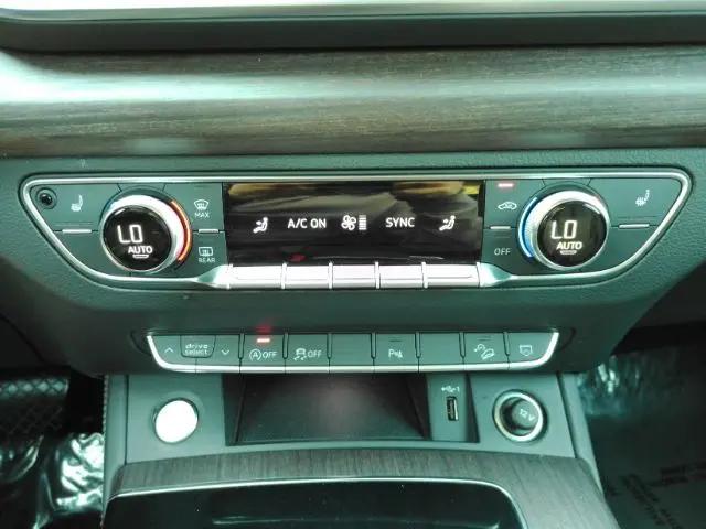 2022 Audi Q5 Premium Plus 45 TFSI S line quattro S tronic
