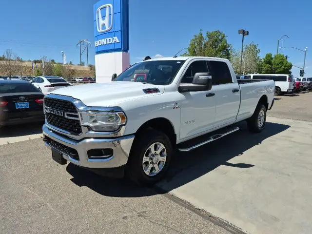 2024 Ram 2500 Big Horn Crew Cab 4x4 8' Box