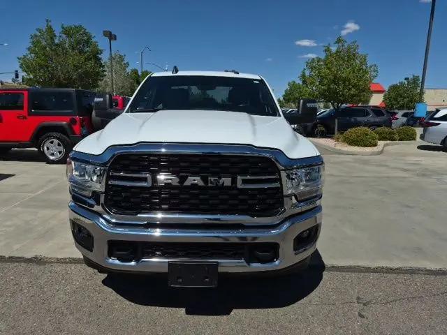 2024 Ram 2500 Big Horn Crew Cab 4x4 8' Box