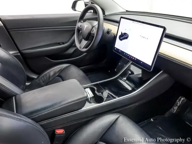 2019 Tesla Model 3 Standard Range Plus