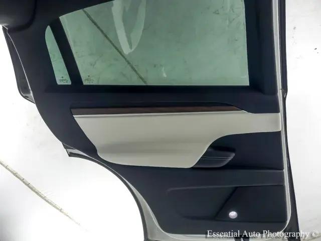 2022 Tesla Model X Dual Motor All-Wheel Drive