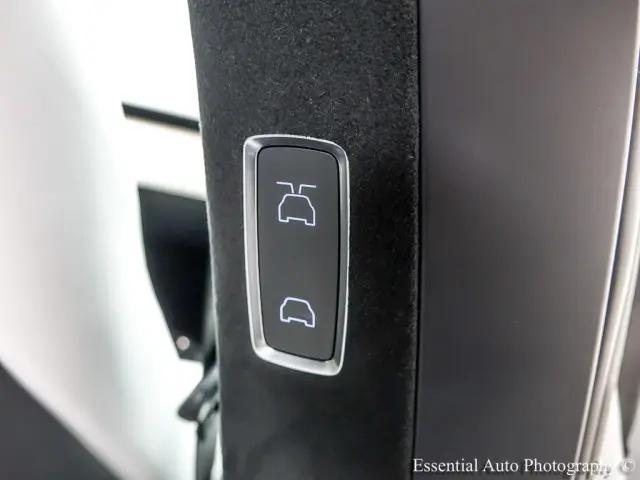 2022 Tesla Model X Dual Motor All-Wheel Drive