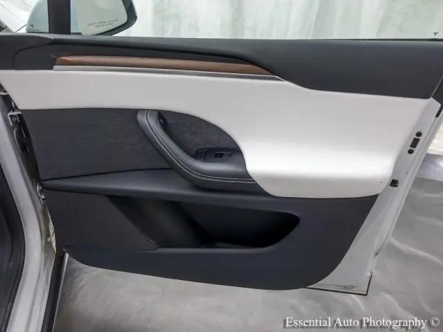 2022 Tesla Model X Dual Motor All-Wheel Drive