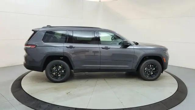 2026 Jeep Grand Cherokee L Altitude 4x4