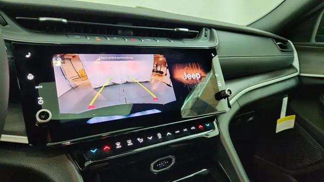 2026 Jeep Grand Cherokee L Altitude 4x4