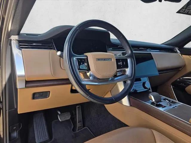 2023 Land Rover Range Rover P530 SE