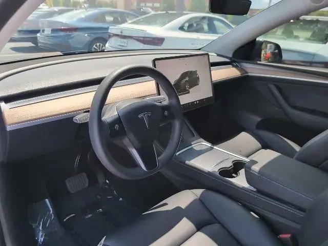 2024 Tesla Model Y Long Range Single Motor Rear-Wheel Drive