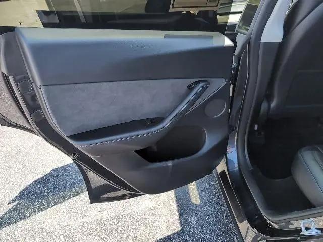 2024 Tesla Model Y Long Range Single Motor Rear-Wheel Drive