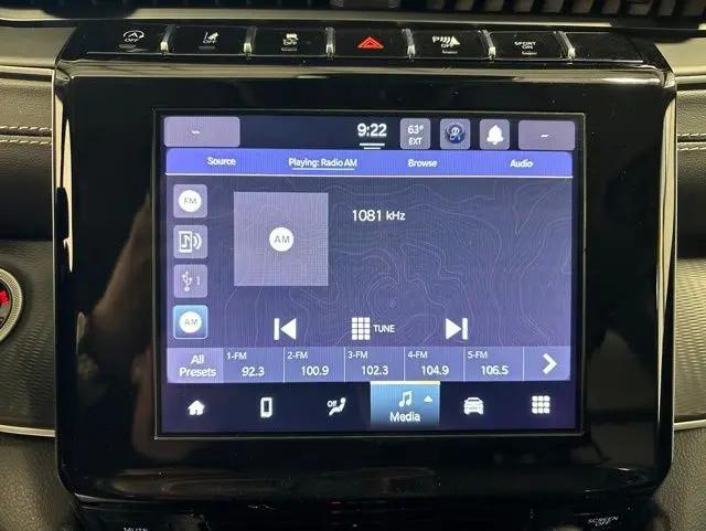 2023 Jeep Grand Cherokee Laredo 4x4