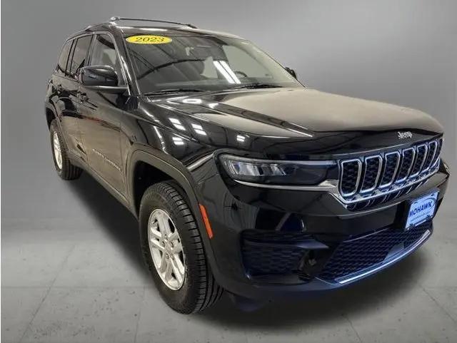 2023 Jeep Grand Cherokee Laredo 4x4
