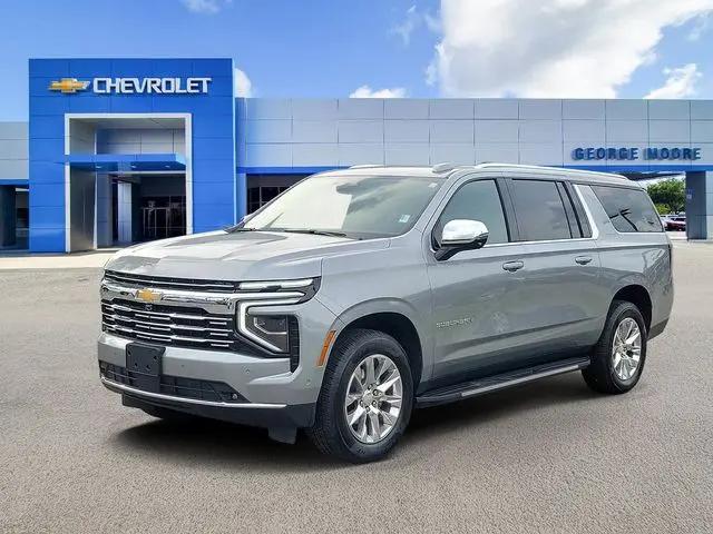 2025 Chevrolet Suburban 4WD Premier